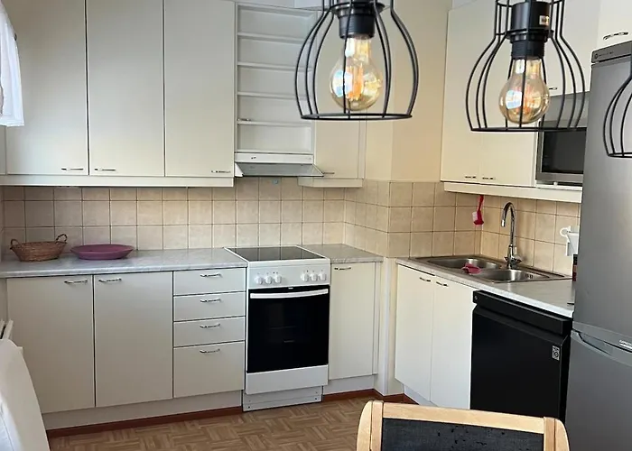 Maeyraenkadun Kolmio * קוקולה