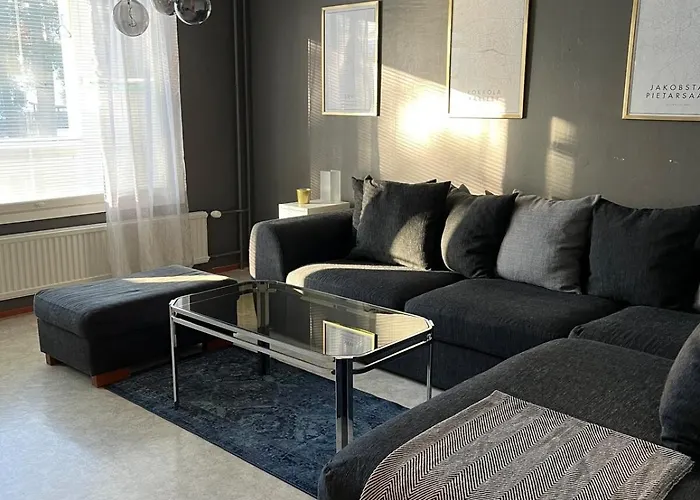 Maeyraenkadun Kolmio * קוקולה